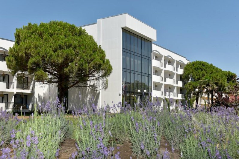 Napospart utazás Ihotel Sunny Beach