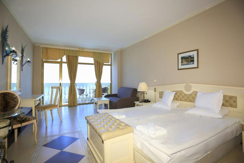 Napospart utazás Imperial Palace