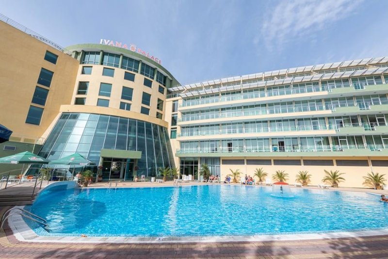 Ivana Palace Napospart
