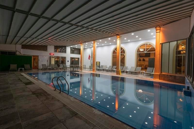 J adore Deluxe Hotel & Spa Side