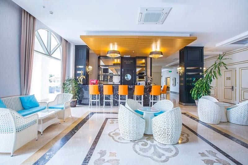 J adore Deluxe Hotel & Spa Side