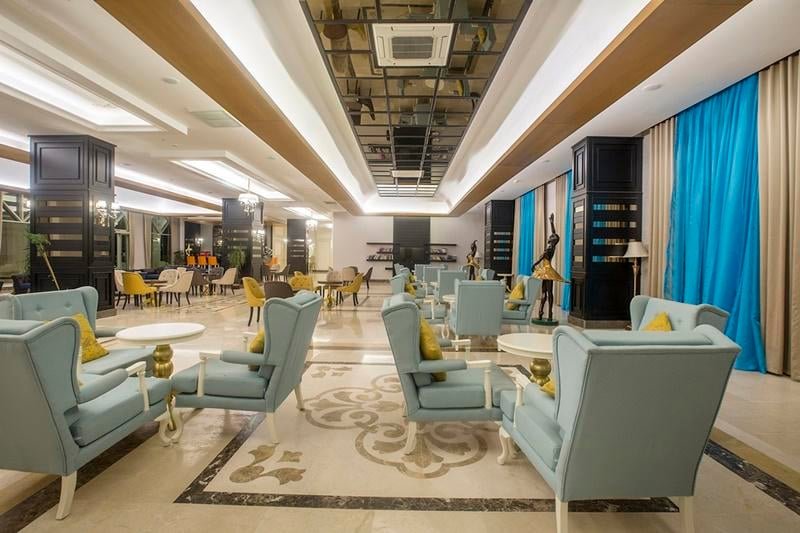 J adore Deluxe Hotel & Spa Side