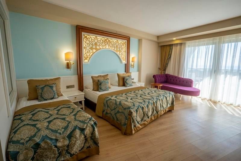 J adore Deluxe Hotel & Spa Side