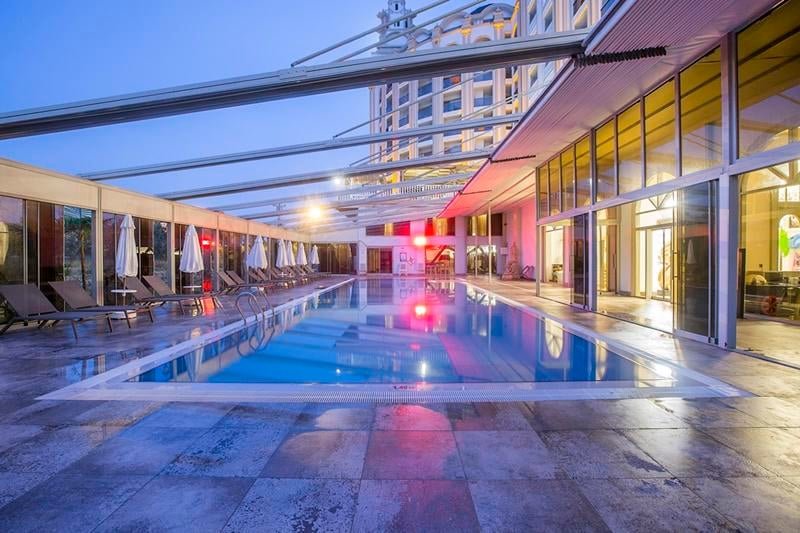 J adore Deluxe Hotel & Spa Side