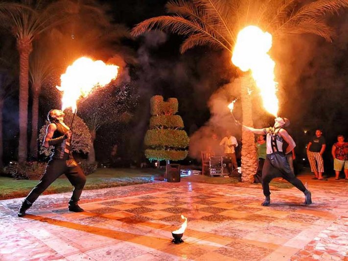 Hurghada utazás Jaz Makadina