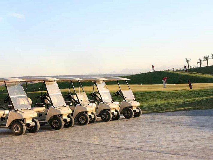 Hurghada utazás Jaz Makadina