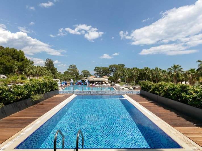 Kemer utazás Juju Premier Palace