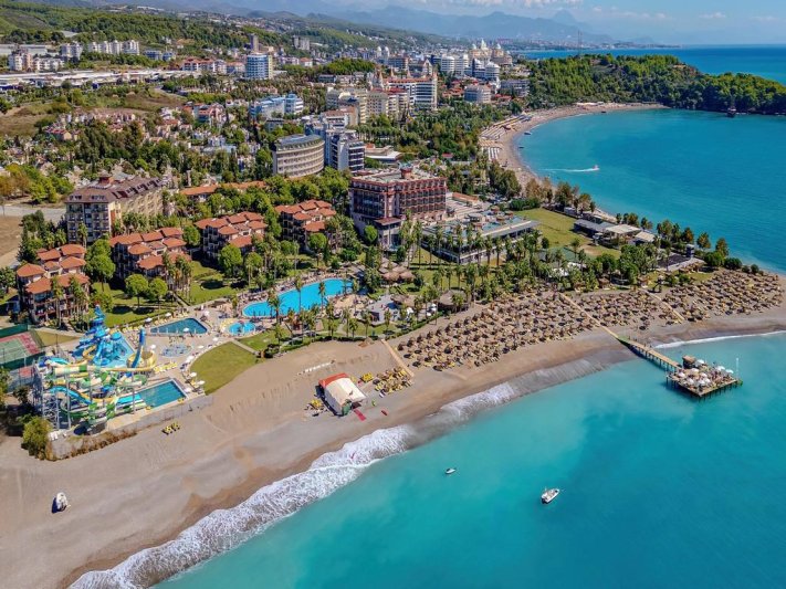 Alanya utazás Justiniano Club Park Conti