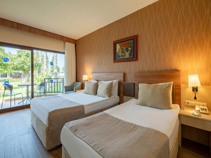 Alanya utazás Justiniano Club Park Conti