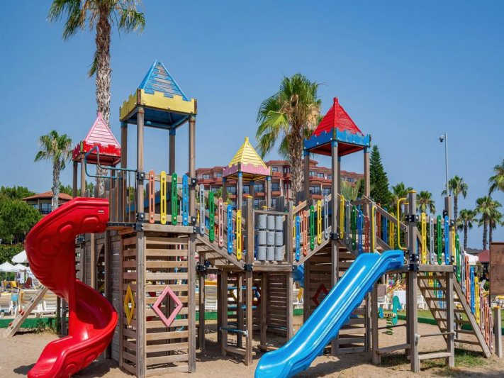 Alanya utazás Justiniano Club Park Conti