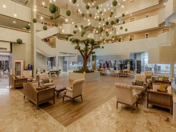 Alanya utazás Justiniano Club Park Conti