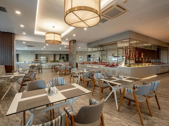 Alanya utazás Justiniano Deluxe Resort