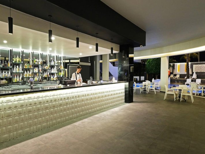 Alanya utazás Kaila Beach