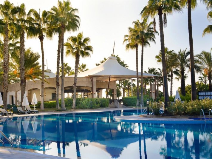 Side utazás Kamelya Aishen K Club