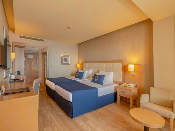 Kamelya Collection Selin Hotel Side
