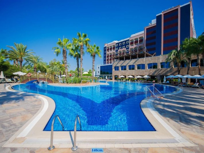 Kamelya Collection Selin Hotel Side