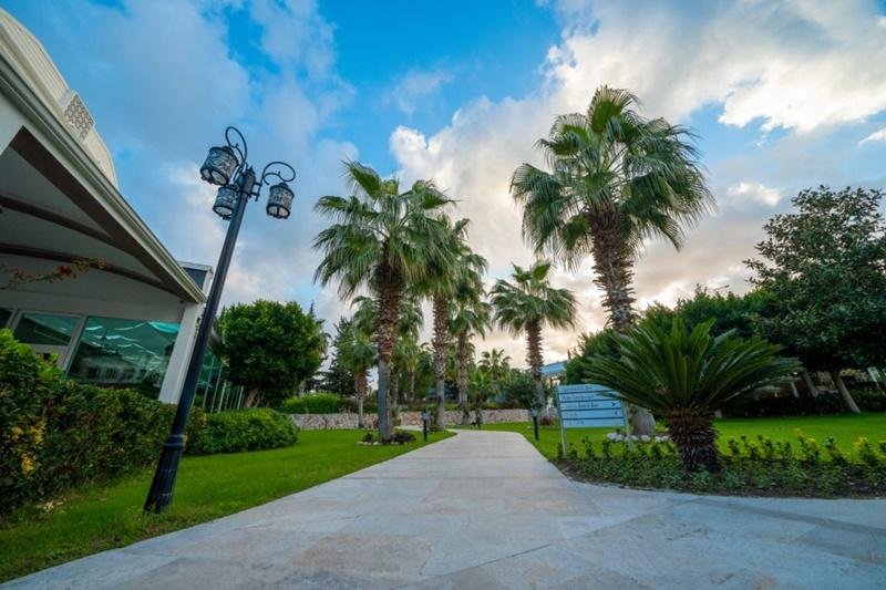 Kemer utazás Karmir Resort & Spa