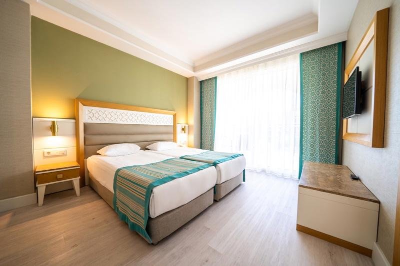 Karmir Resort & Spa Kemer