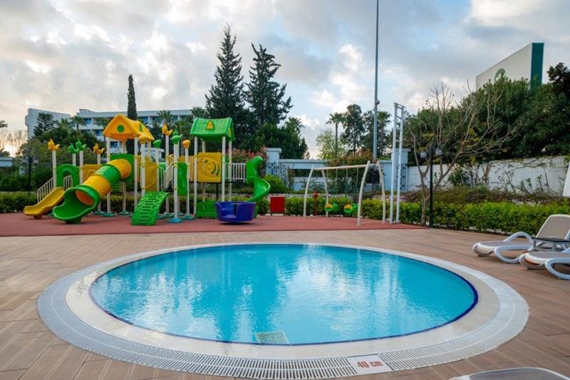 Kemer utazás Karmir Resort & Spa