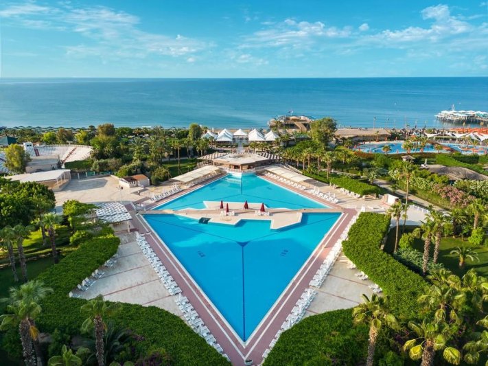 Kaya Belek Belek