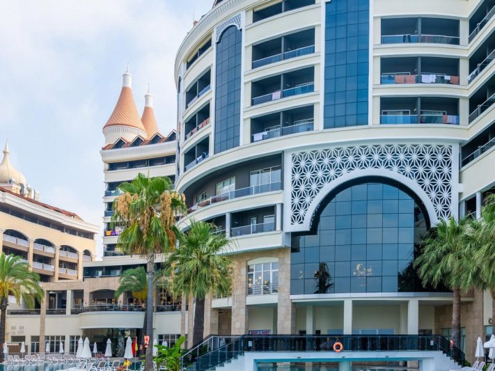Alanya utazás Kirman Hotels Leodikya Resort