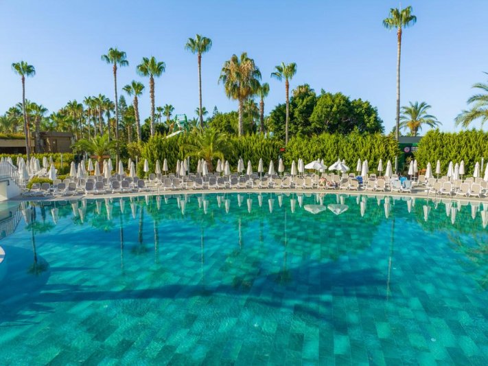 Alanya utazás Kirman Hotels Leodikya Resort