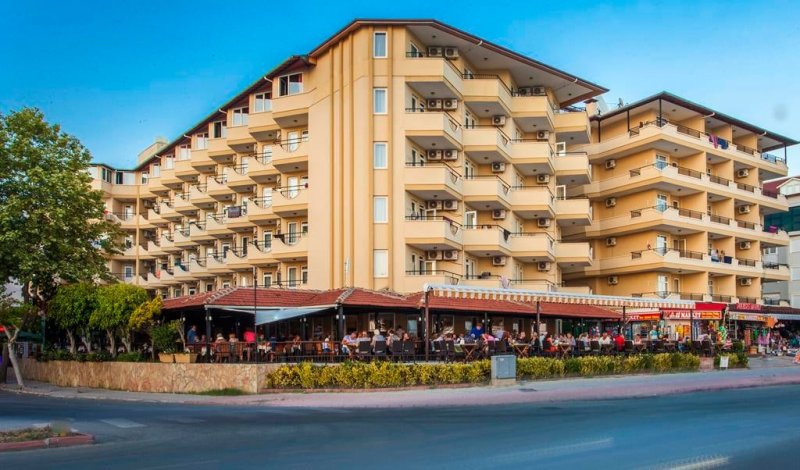 Alanya utazás Kleopatra Beach