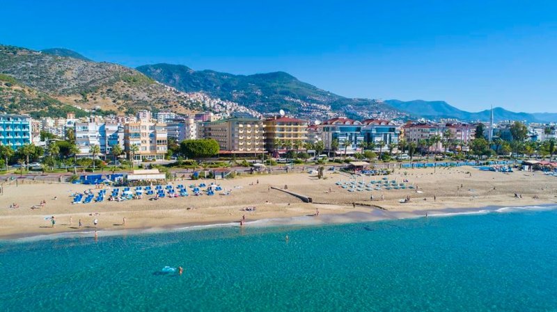 Alanya utazás Kleopatra Beach