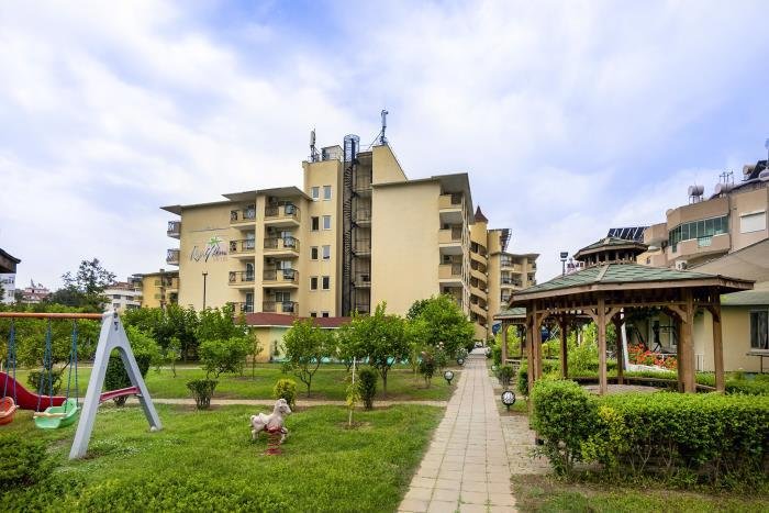 Alanya utazás Kleopatra Royal Palm