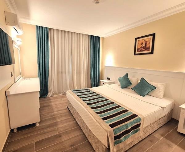 Alanya utazás Kleopatra Royal Palm