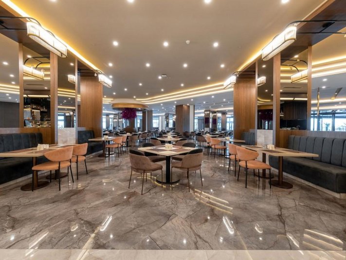 Side utazás Lago Hotel 