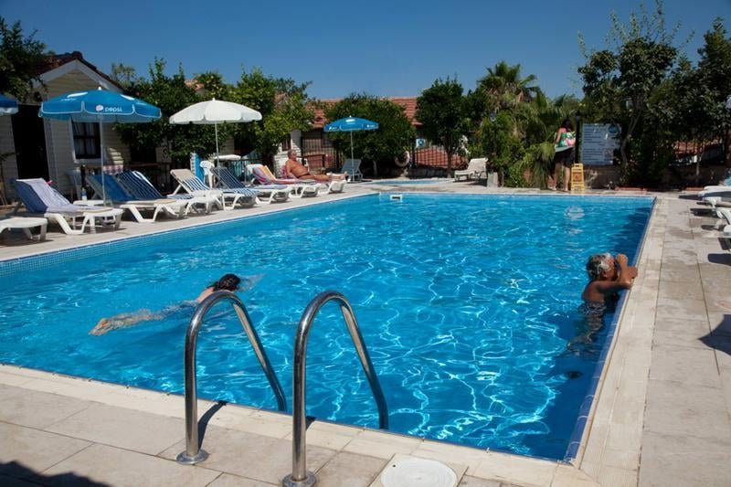 Leda Beach Hotel Side