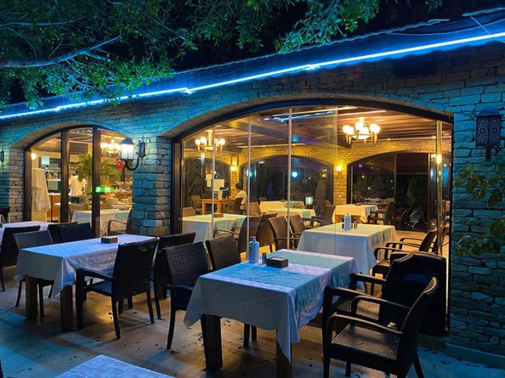 Leda Beach Hotel Side