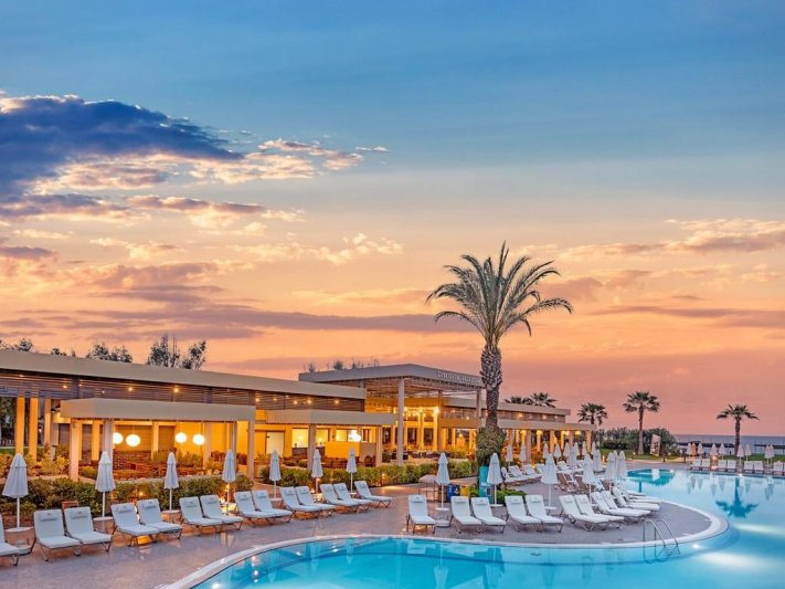 Antalya utazás Liberty Hotels Lara