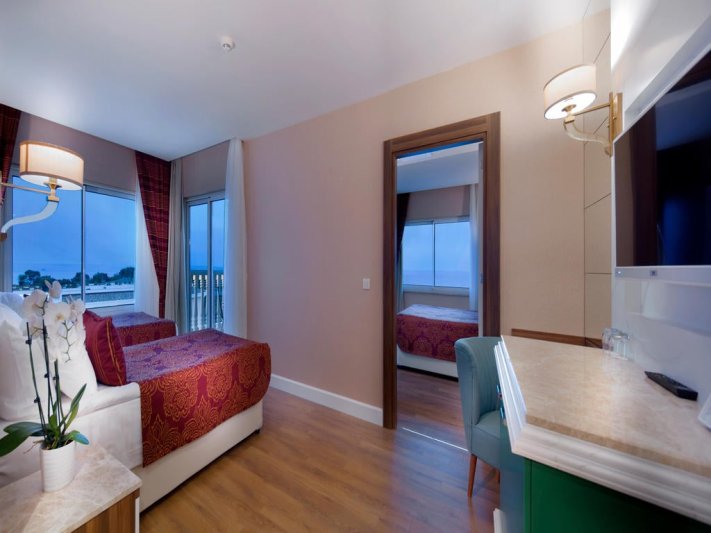 Alanya utazás Litore Resort Hotel Spa