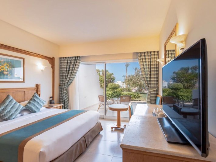 Hurghada utazás Long Beach Resort Hurghada (ex. Hilton)