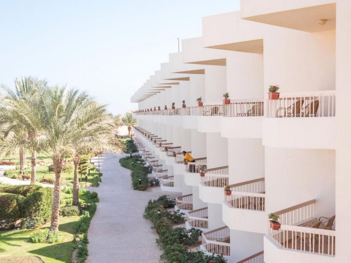 Hurghada utazás Long Beach Resort Hurghada (ex. Hilton)