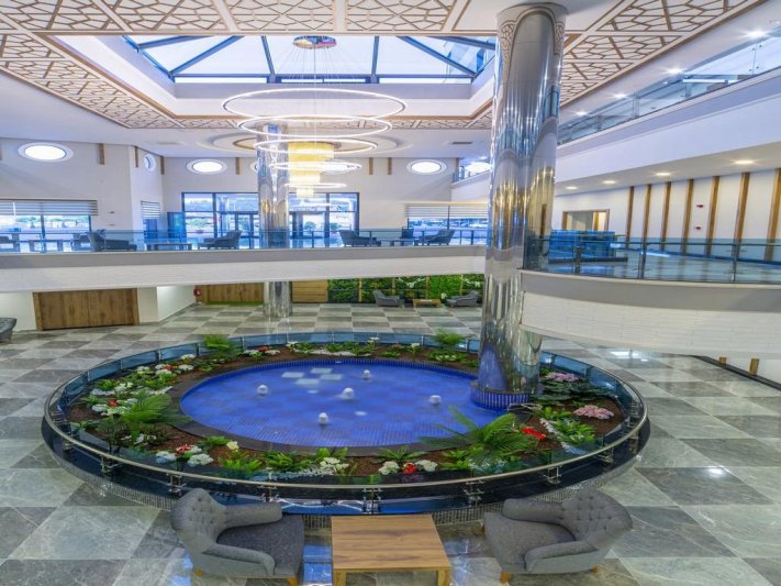 Alanya utazás Lonicera Premium Hotel