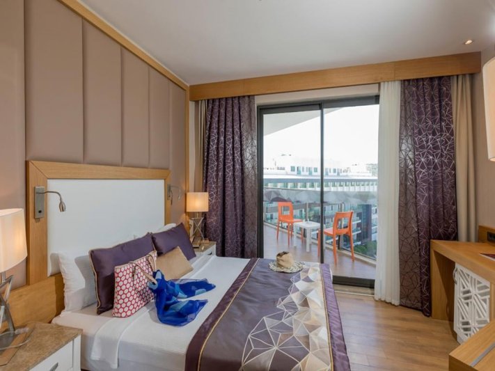 Alanya utazás Sirius Deluxe Hotel