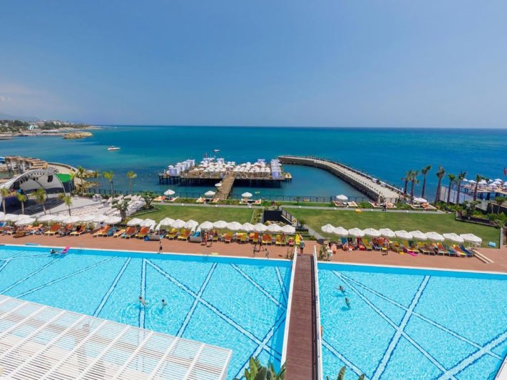 Alanya utazás Sirius Deluxe Hotel