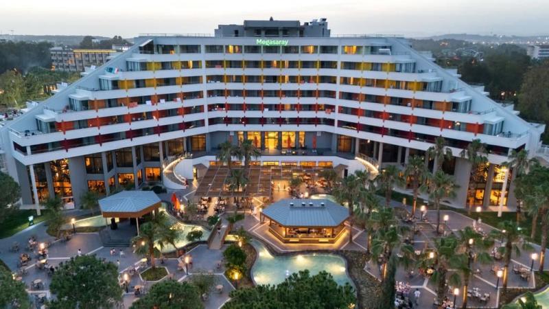 Mega Saray Resort Side Side