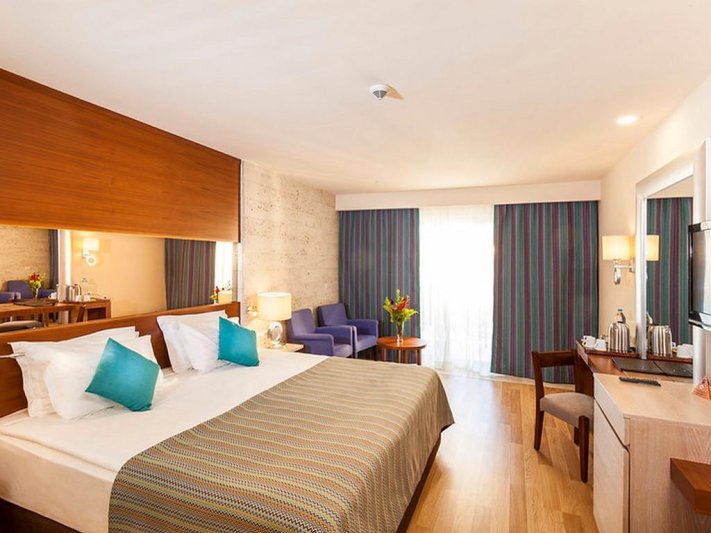 Antalya utazás Melas Lara Hotel