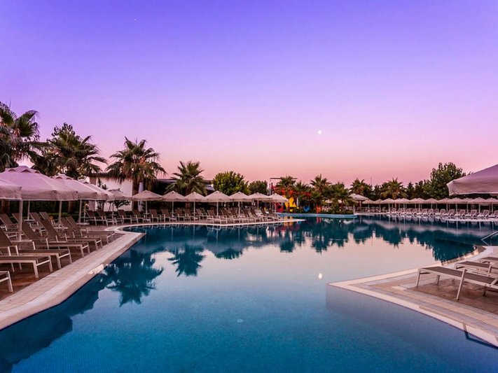 Antalya utazás Melas Lara Hotel