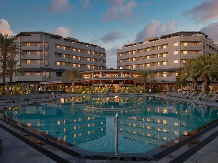 Miramare Beach Hotel Side