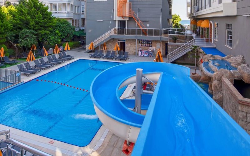 Alanya utazás Monart City Hotel