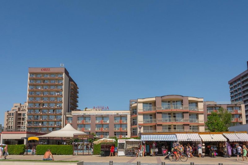 Mpm Astoria Hotel Napospart