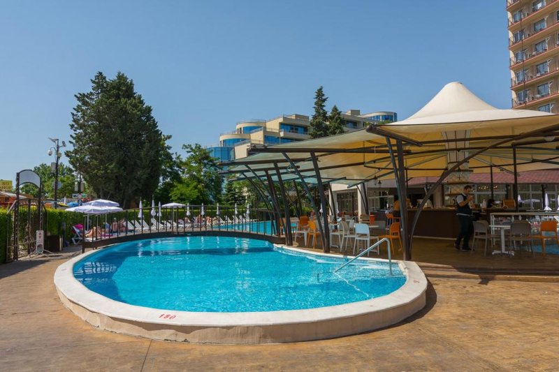 Mpm Astoria Hotel Napospart