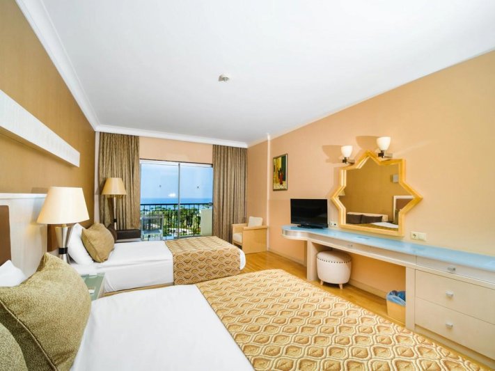 Alanya utazás Mukarnas Spa Resort