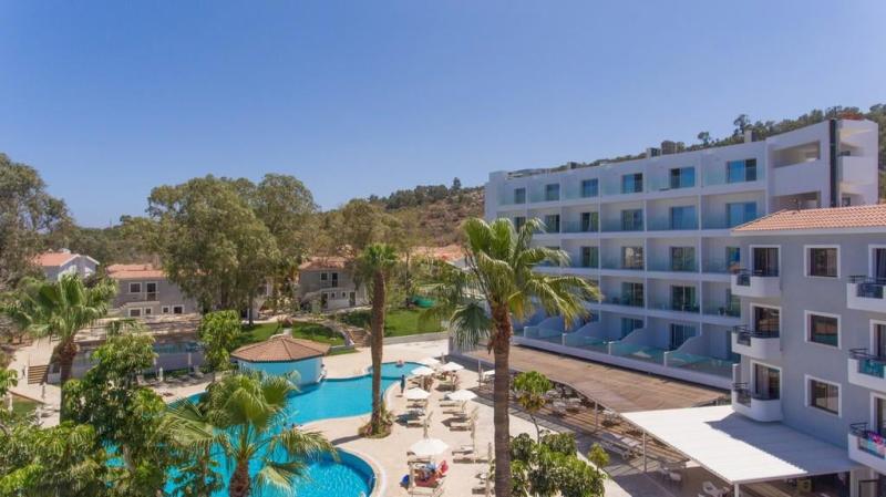 Narcissos Waterpark Resort Dél-Ciprus Protaras