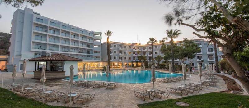 Narcissos Waterpark Resort Dél-Ciprus Protaras